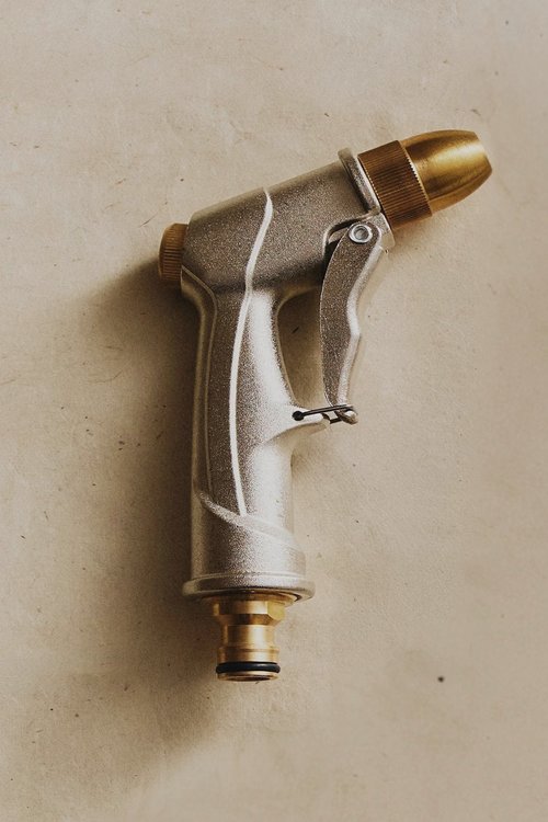 High Pressure Water Spray Gun Metal Brass Nozzle Garden Hose Pipe Lawn Car Wash Sprayer Sprinkler Car Wash Tool Water Guns XY002 Aôlives